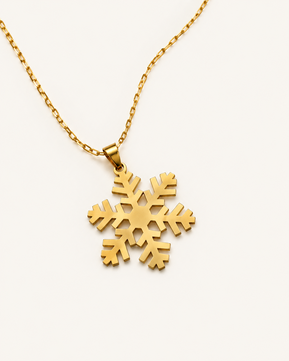 Snowflake 18K Gold Pendant Necklace