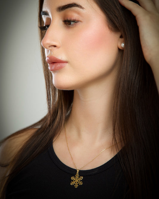 Snowflake 18K Gold  Pendant Necklace